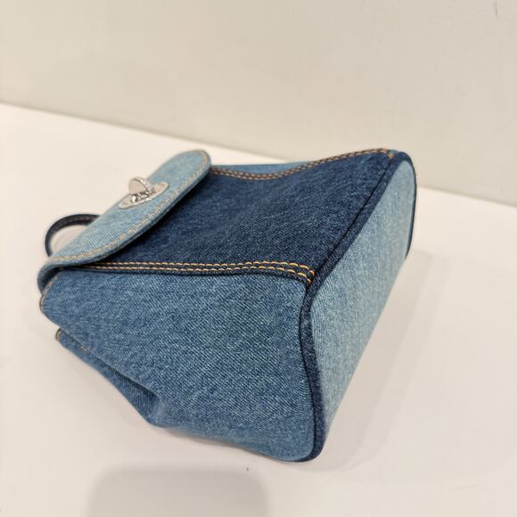 Last 1‼️Marc Jacobs Turnlock Medium Backpack 4P5HBP006H02 DENIM $350 - Picture 13 of 16